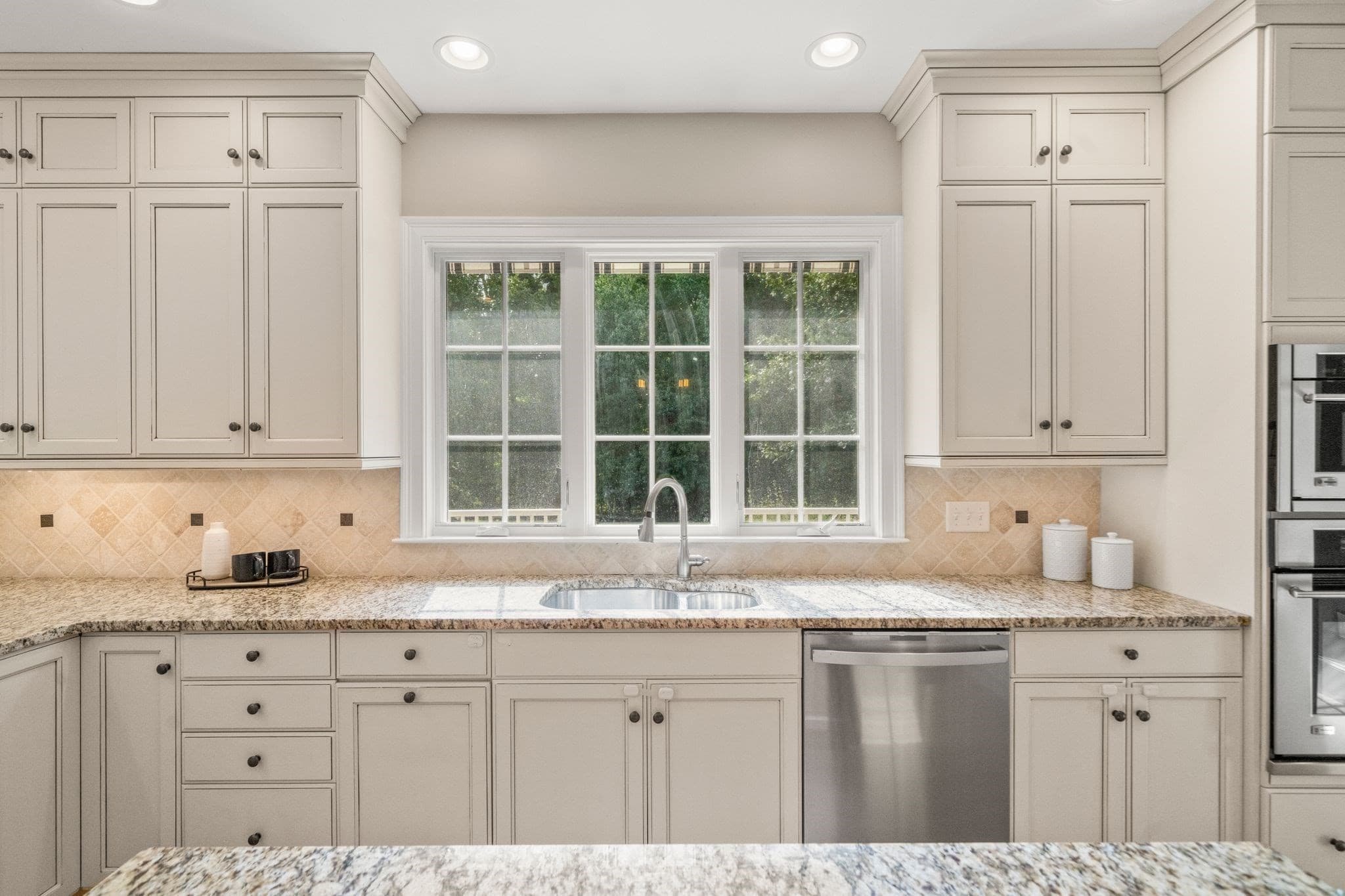 Single Family Residence at Eleven Tappan Wy, Lynnfield MA 01940, Lynnfield, photo 11 of 42