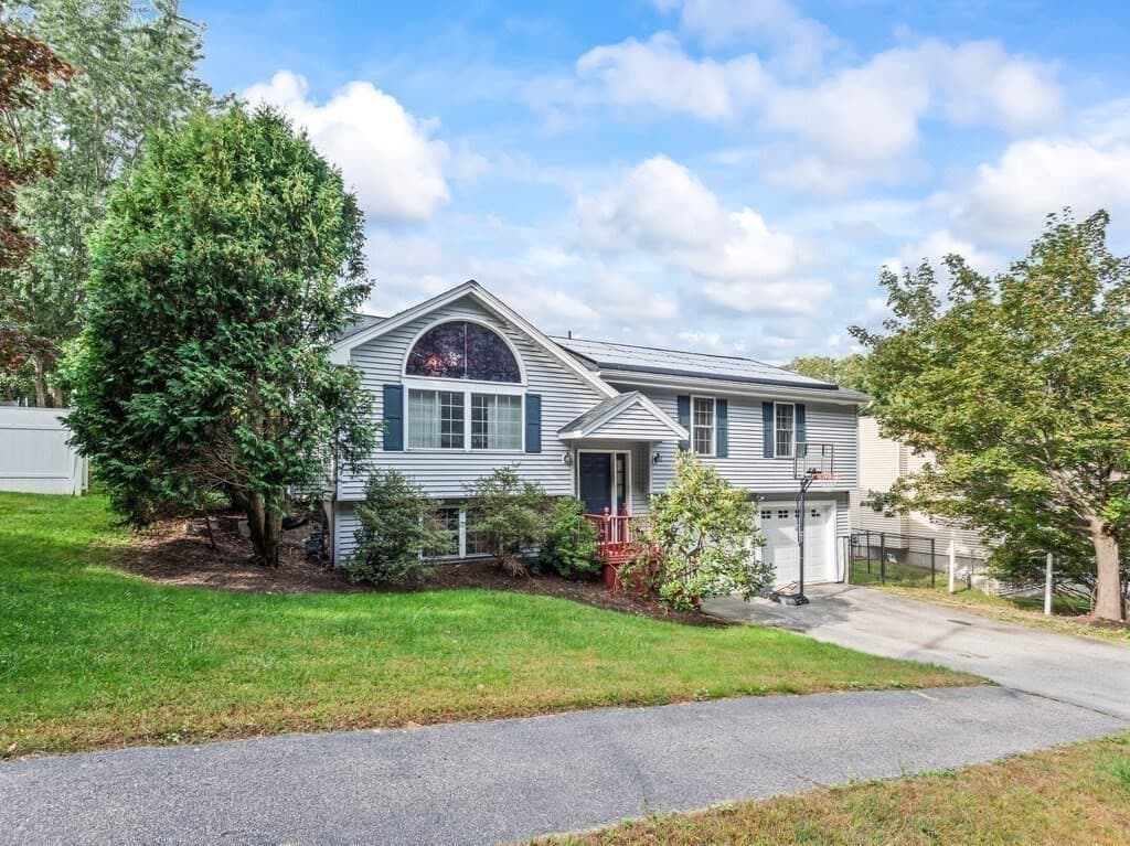 Single Family Residence at 37 Moreland Green Dr, Worcester MA 01609, Worcester, photo 38 of 38