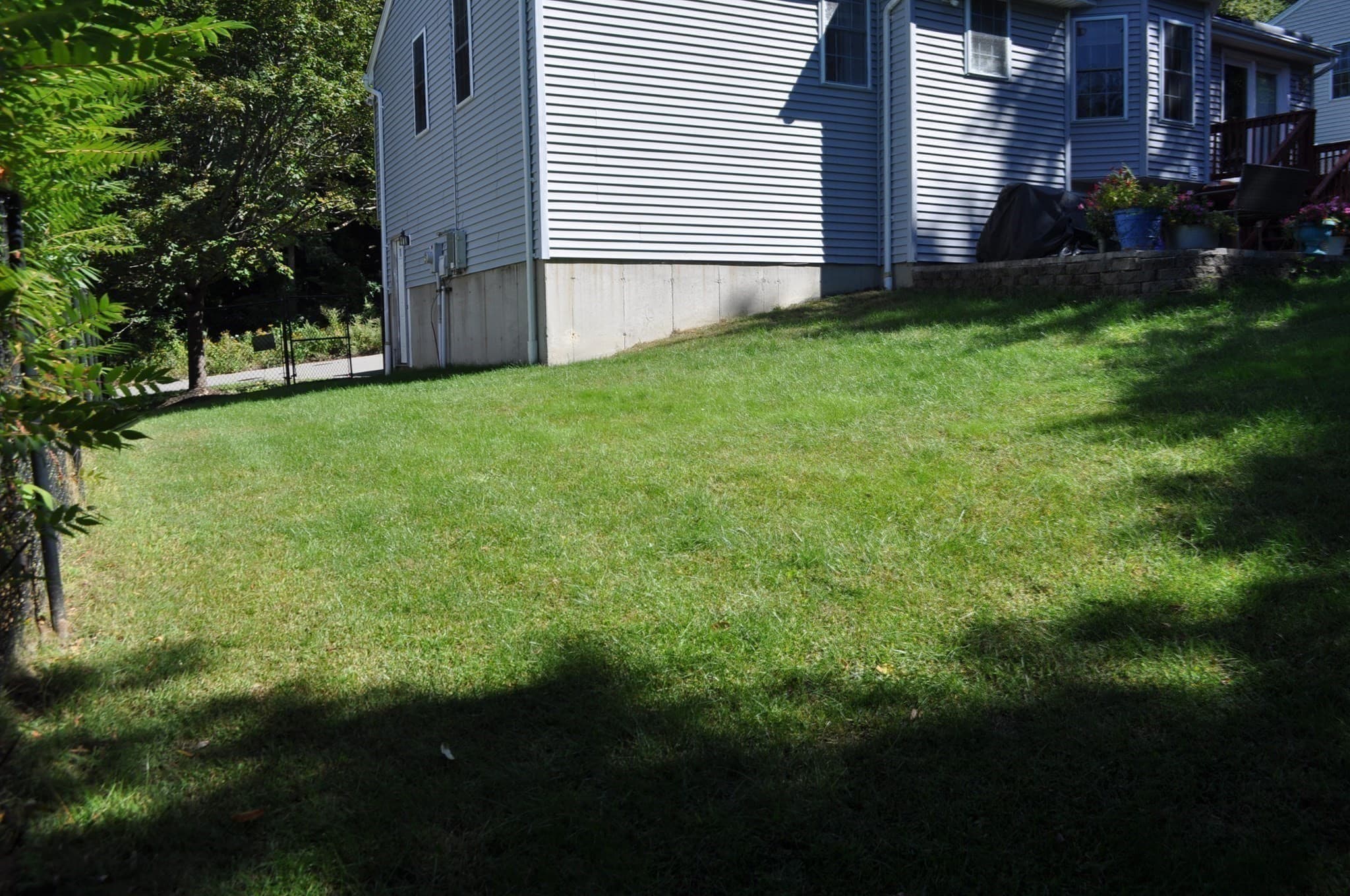 Single Family Residence at 37 Moreland Green Dr, Worcester MA 01609, Worcester, photo 33 of 38