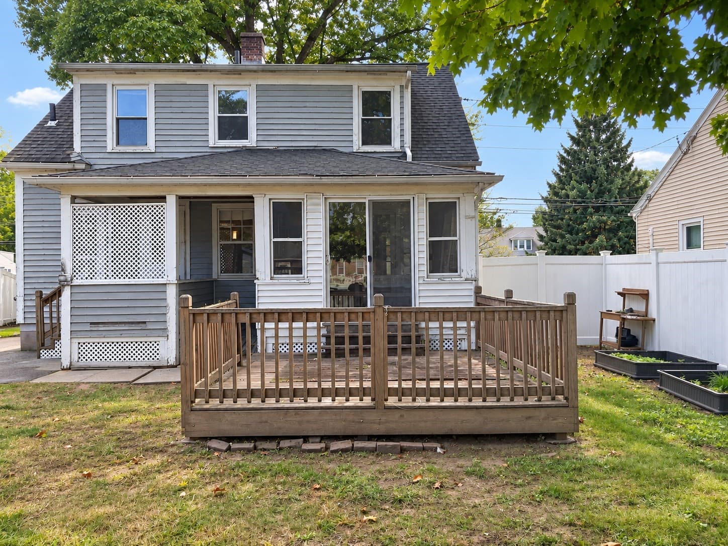 Single Family Residence at 142 Morton St, West Springfield MA 01089, West Springfield, photo 14 of 16