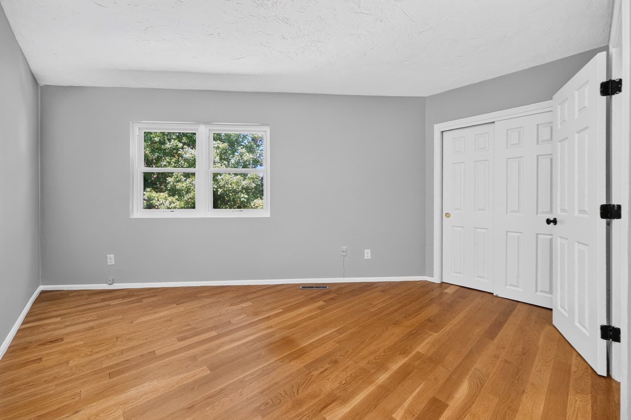 Condominium at 46 Tinson Rd # 9, Quincy MA 02169, Quincy, photo 18 of 20