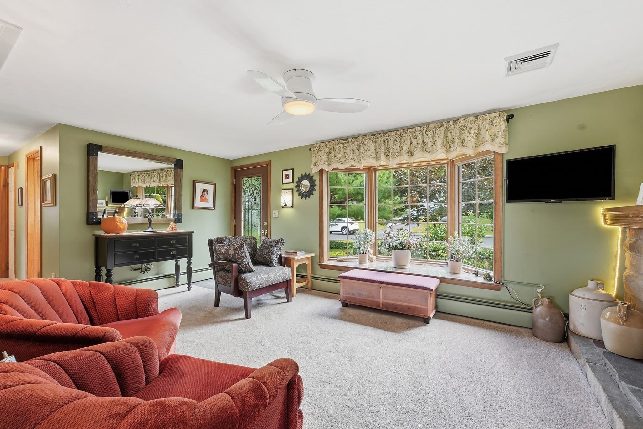Single Family Residence at 72 Sunset Terrace, Agawam MA 01030, Agawam, photo 4 of 42