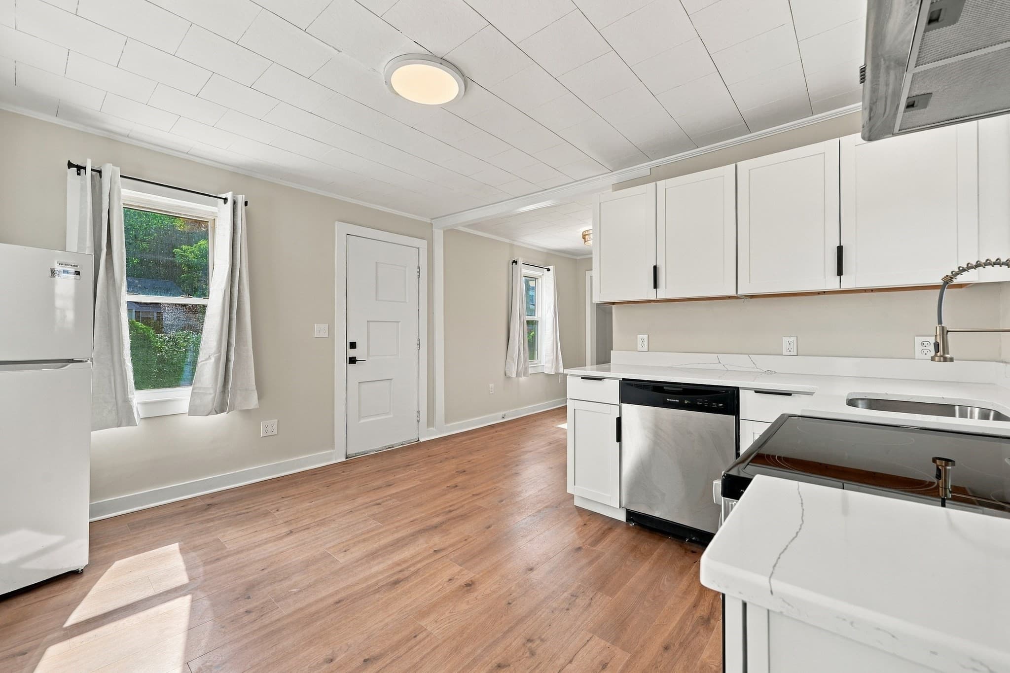 Single Family Residence at 13 Elm Street, Leominster MA 01453, Leominster, photo 6 of 25