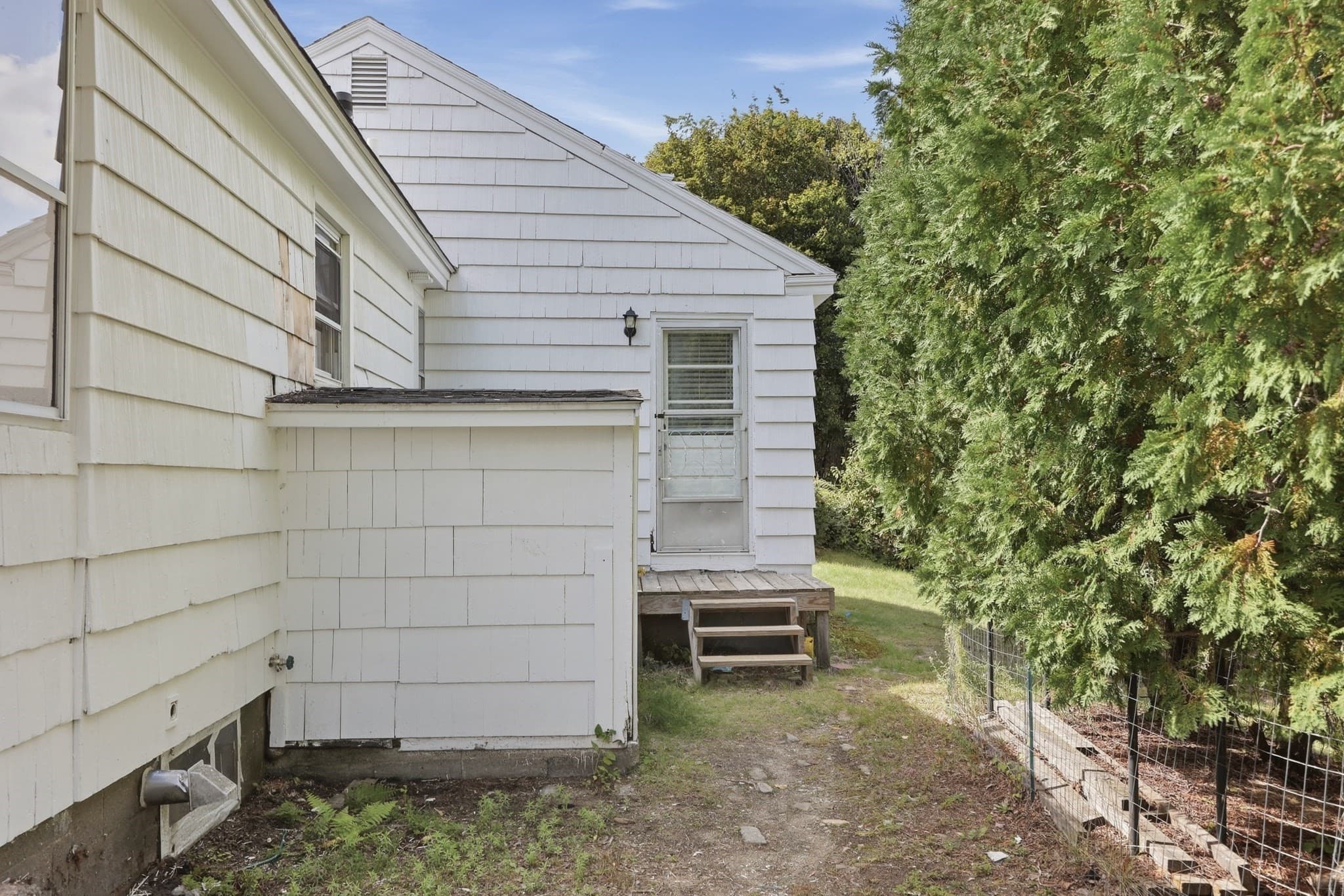 Single Family Residence at 13 Elm Street, Leominster MA 01453, Leominster, photo 20 of 25