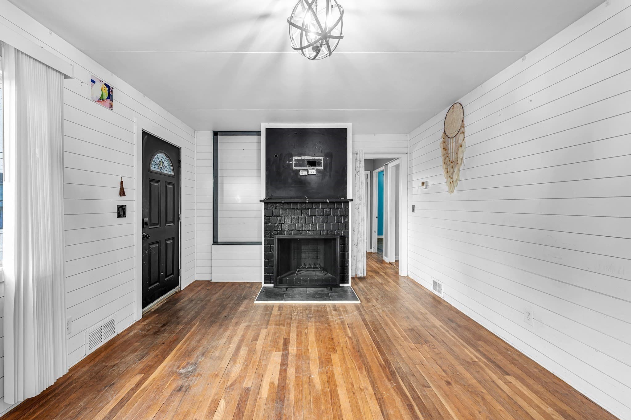 Single Family Residence at 66 Hillside Ave, West Springfield MA 01089, West Springfield, photo 6 of 30