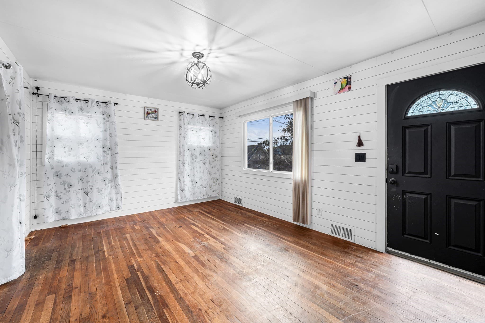 Single Family Residence at 66 Hillside Ave, West Springfield MA 01089, West Springfield, photo 5 of 30