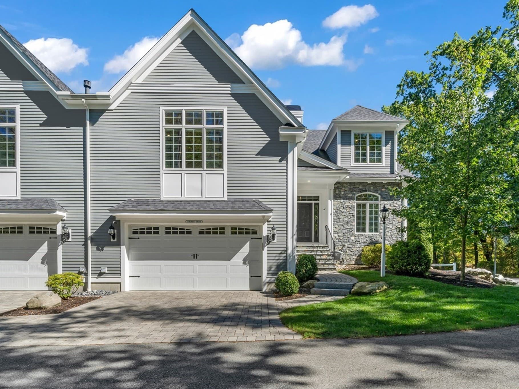 10 Robert Dr # 10, Andover MA 01810