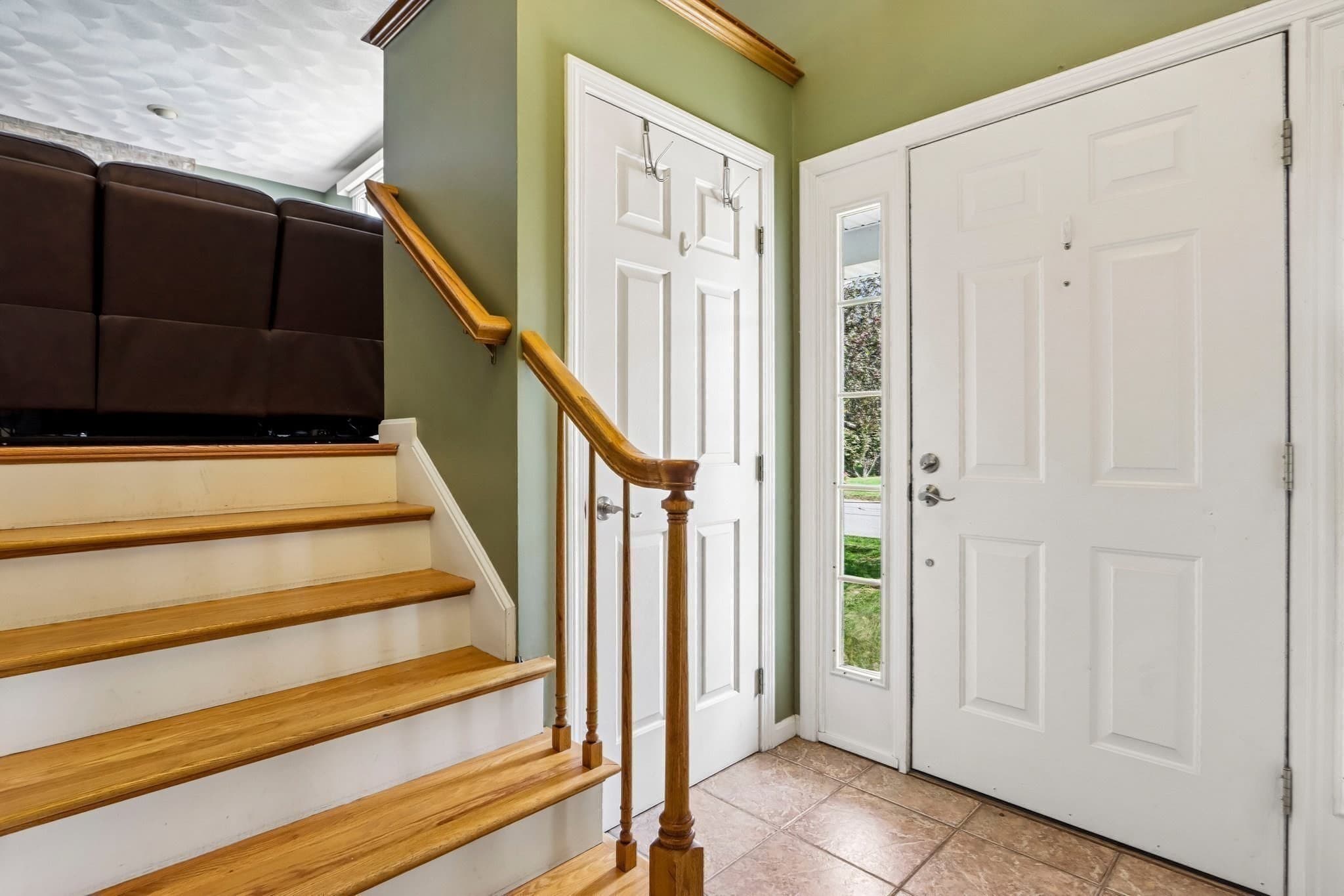 Single Family Residence at 28 Hampden Ave, Burlington MA 01803, Burlington, photo 13 of 41