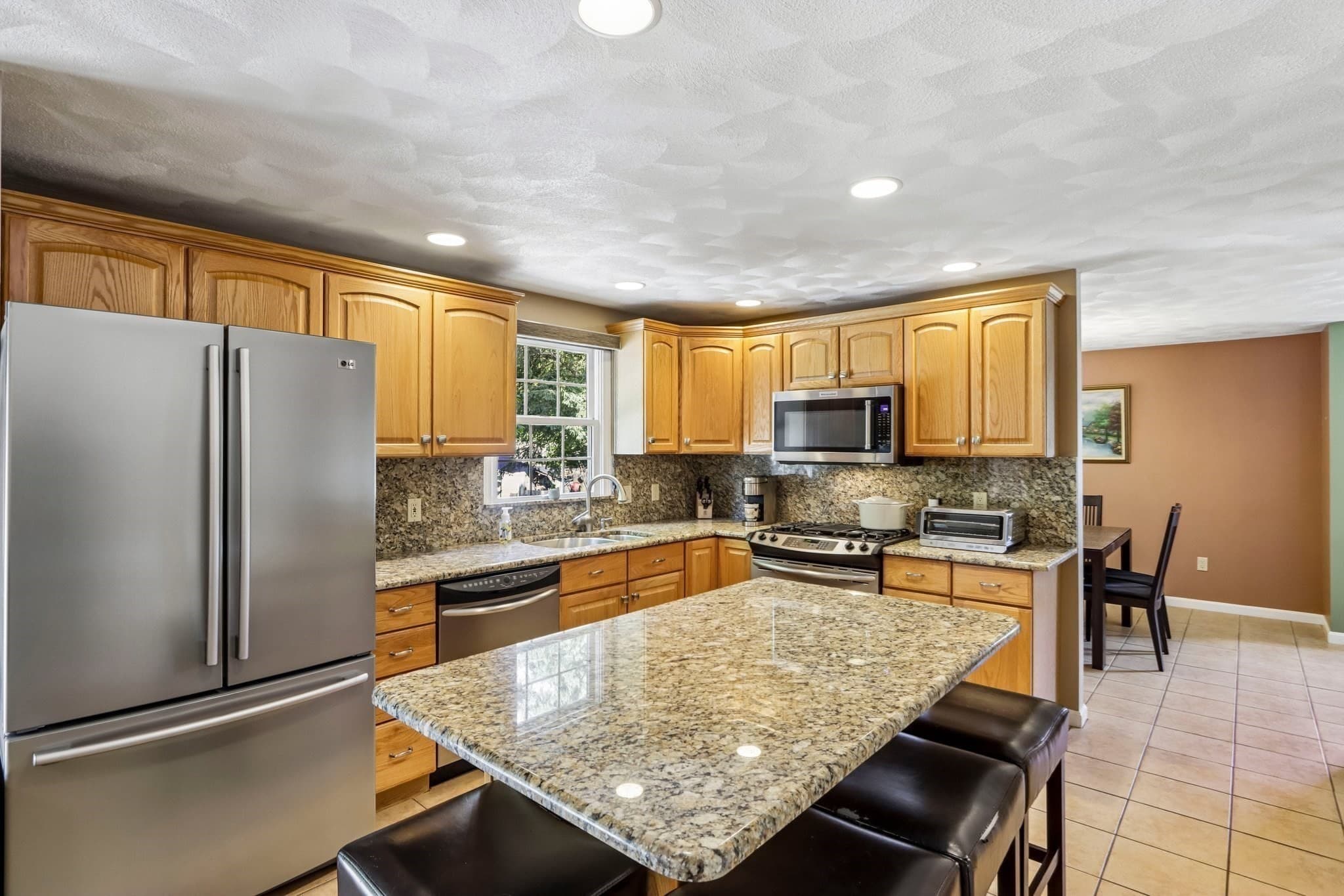 Single Family Residence at 28 Hampden Ave, Burlington MA 01803, Burlington, photo 5 of 41