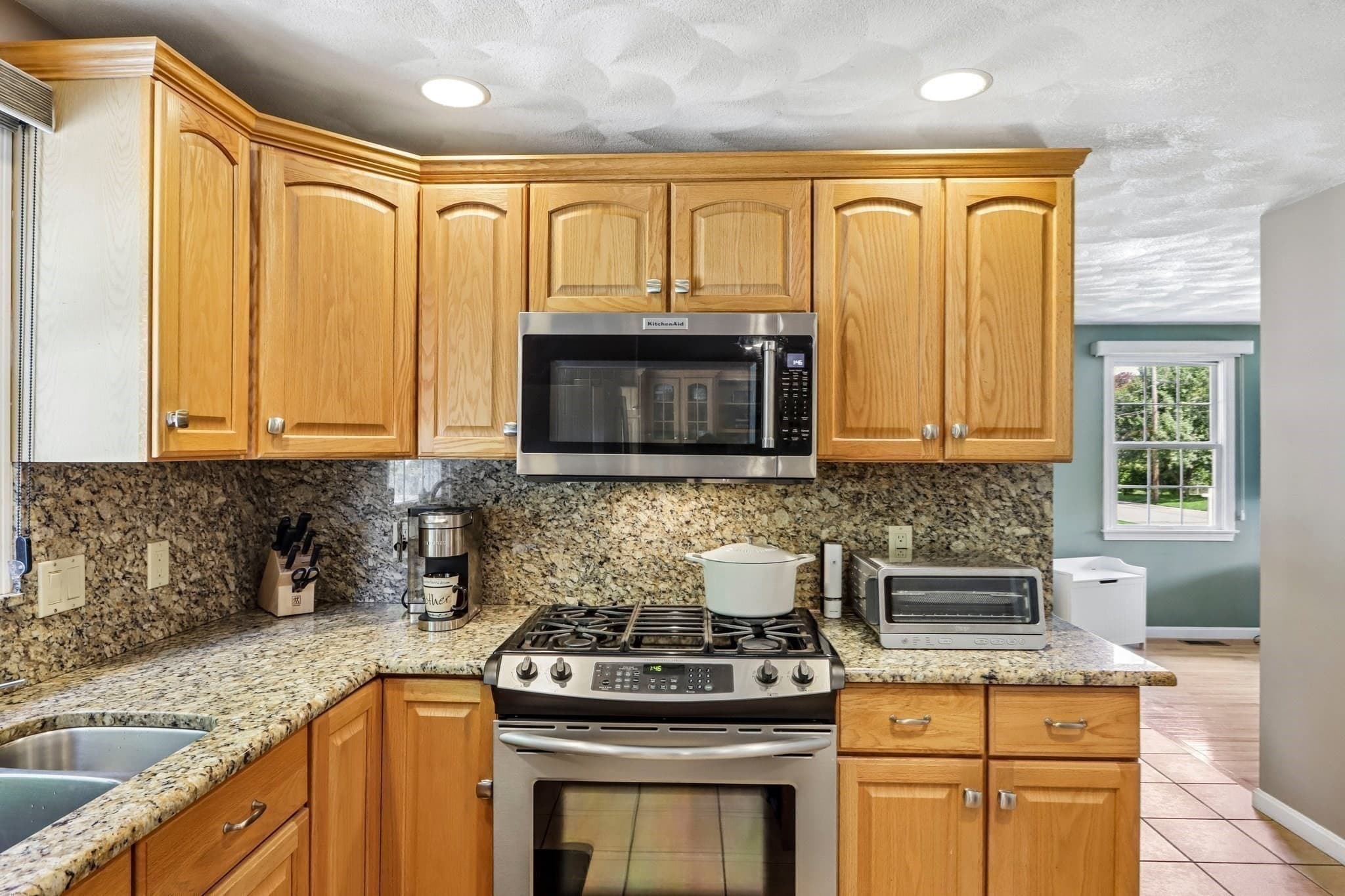 Single Family Residence at 28 Hampden Ave, Burlington MA 01803, Burlington, photo 10 of 41