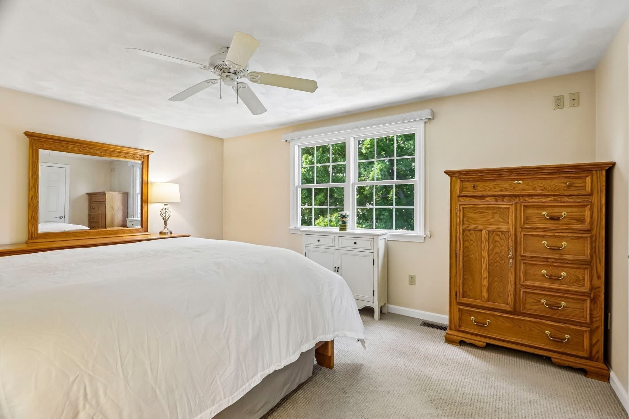 Single Family Residence at 28 Hampden Ave, Burlington MA 01803, Burlington, photo 19 of 41