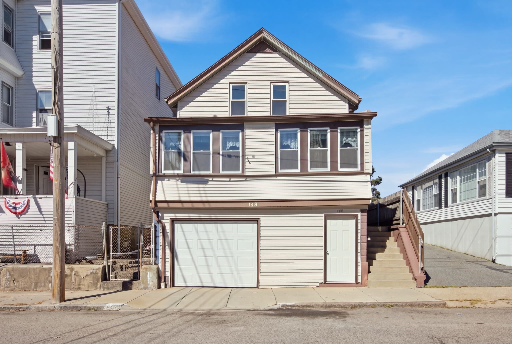 148 Hamlet St, Fall River MA 02724