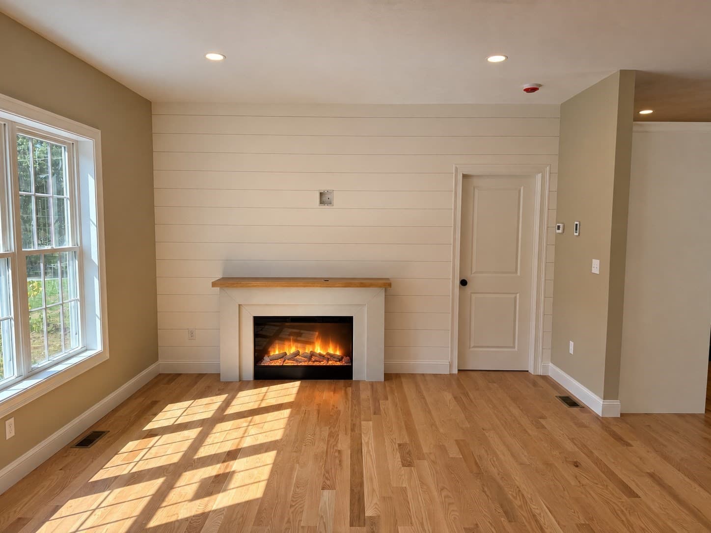 Single Family Residence at 23 Water St, Berkley MA 02779, Berkley, photo 2 of 42