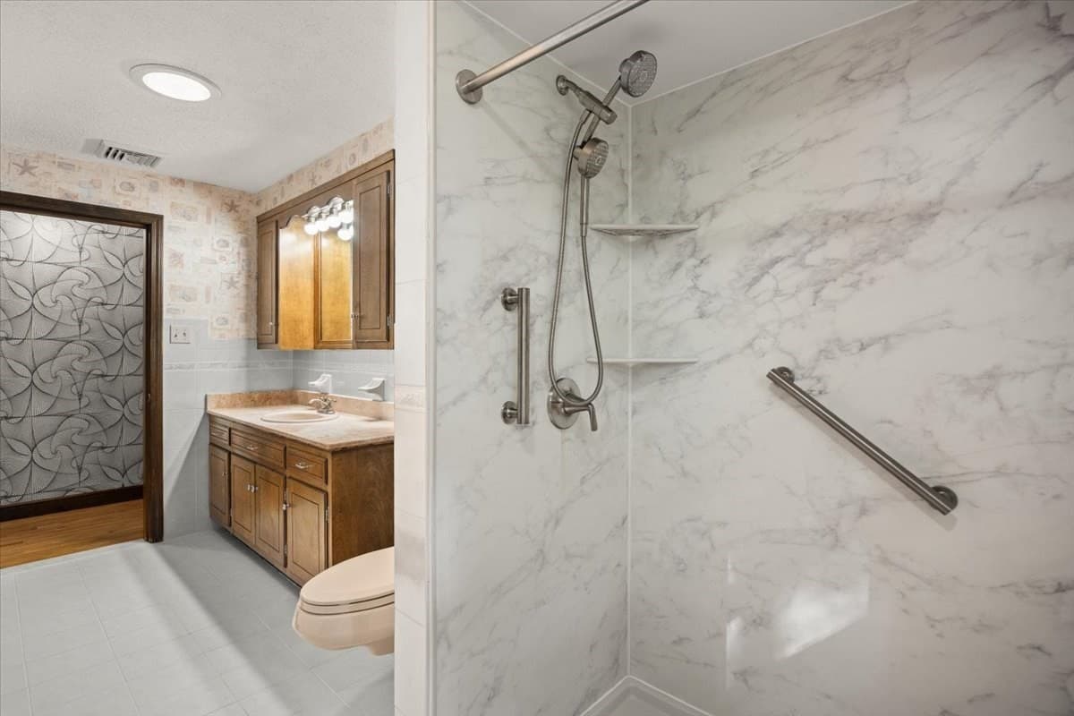 Single Family Residence at 95 Christopher Cr, Westport MA 02790, Westport, photo 17 of 41
