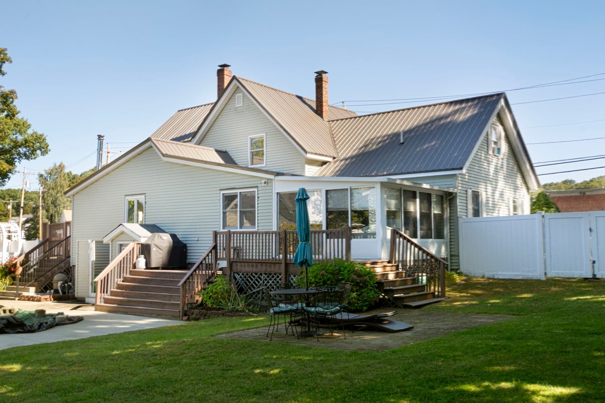 Single Family Residence at 24 Lake St, Hudson MA 01749, Hudson, photo 33 of 36