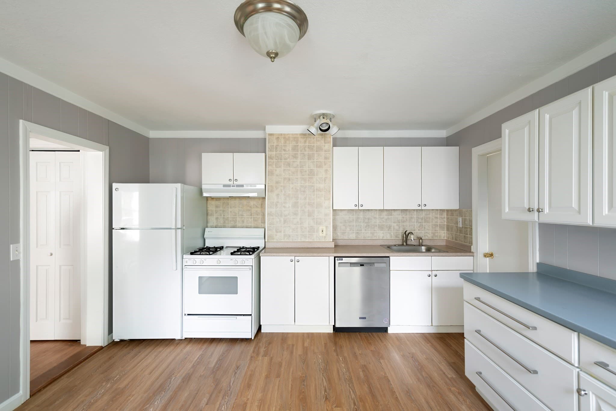 Condominium at 444 Main St # A, Haverhill MA 01830, Haverhill, photo 10 of 14