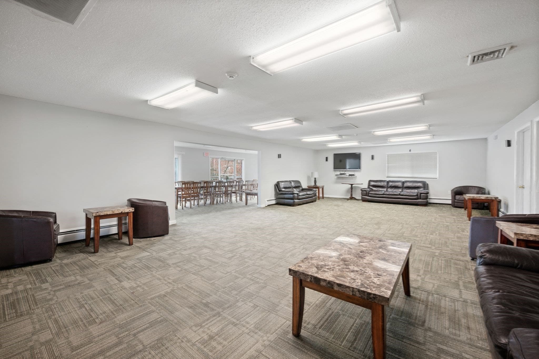 Condominium at 230 Chickering Rd # 12, North Andover MA 01845, North Andover, photo 20 of 22