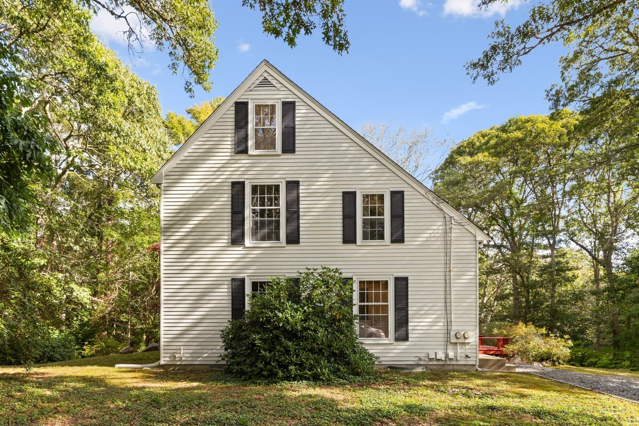 204 Woods Hole Rd, Falmouth MA 02540