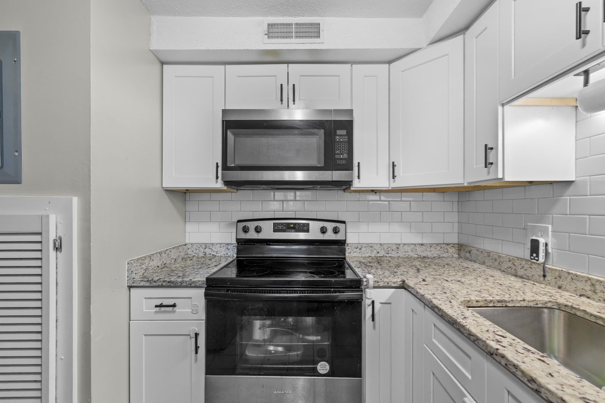 Condominium at 103 Oak Ln # 4, Brockton MA 02301, Brockton, photo 9 of 23