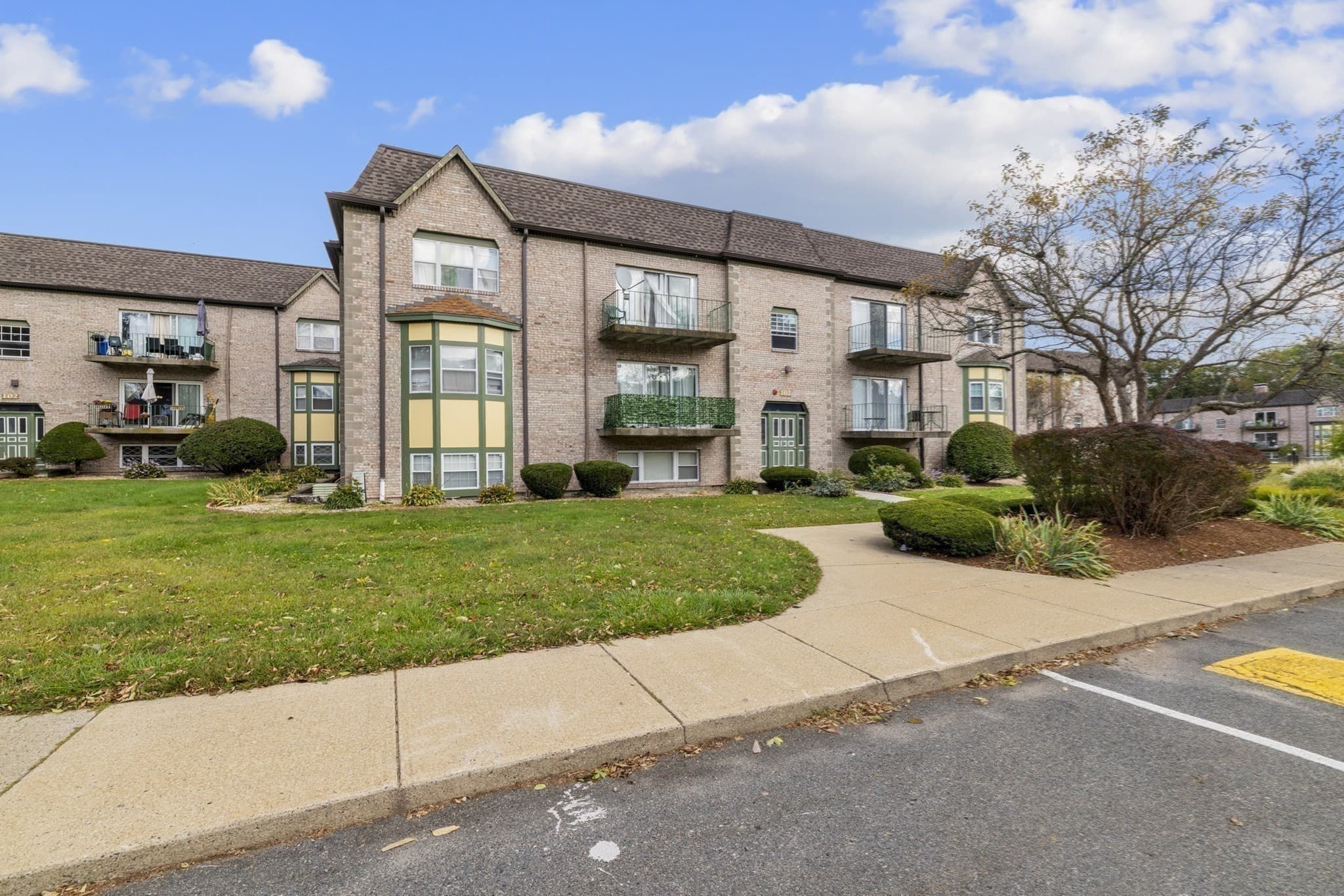 Condominium at 103 Oak Ln # 4, Brockton MA 02301, Brockton, photo 18 of 23
