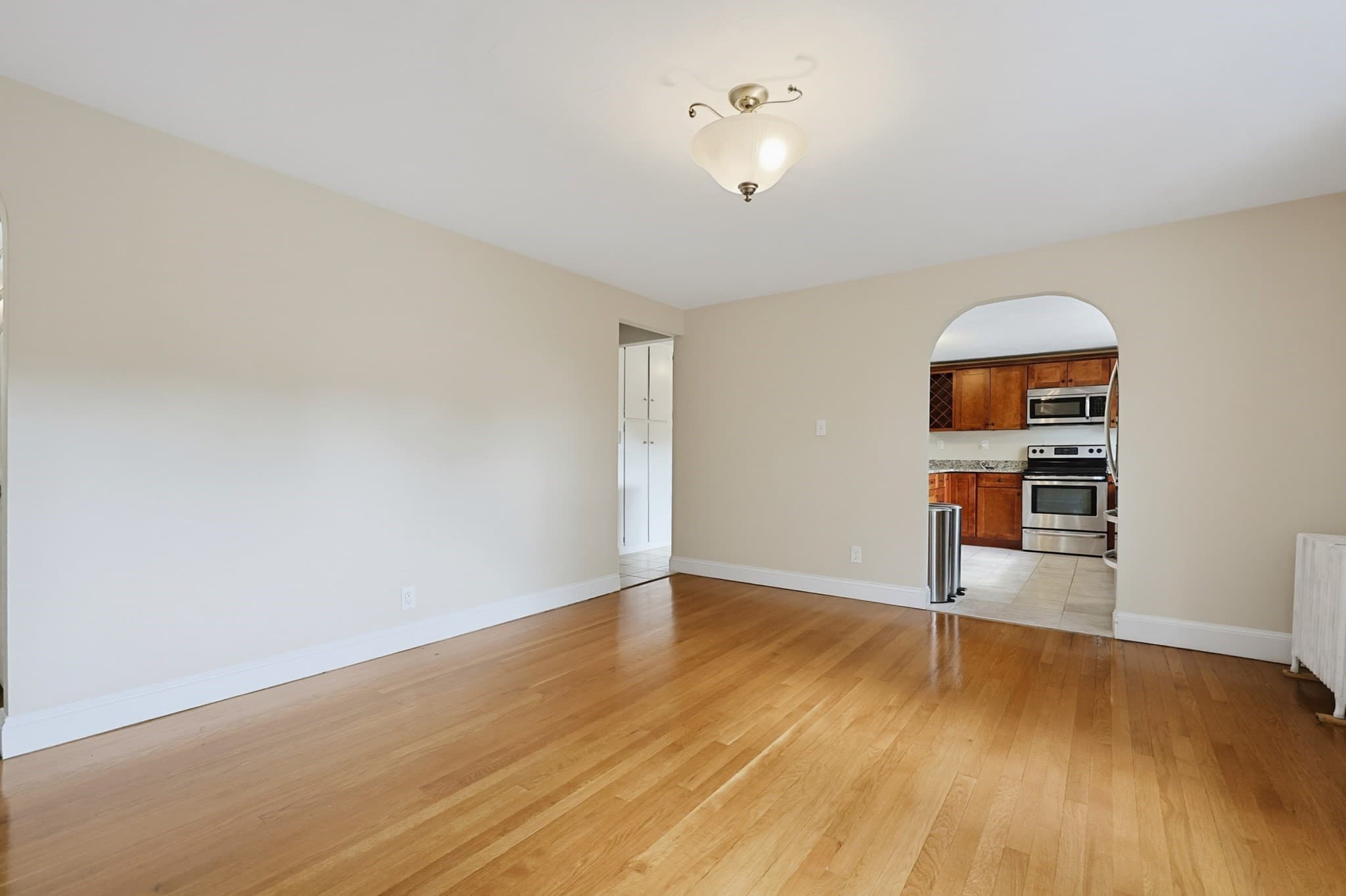 Single Family Residence at 2806 Providence Rd, Northbridge MA 01534, Northbridge, photo 4 of 42