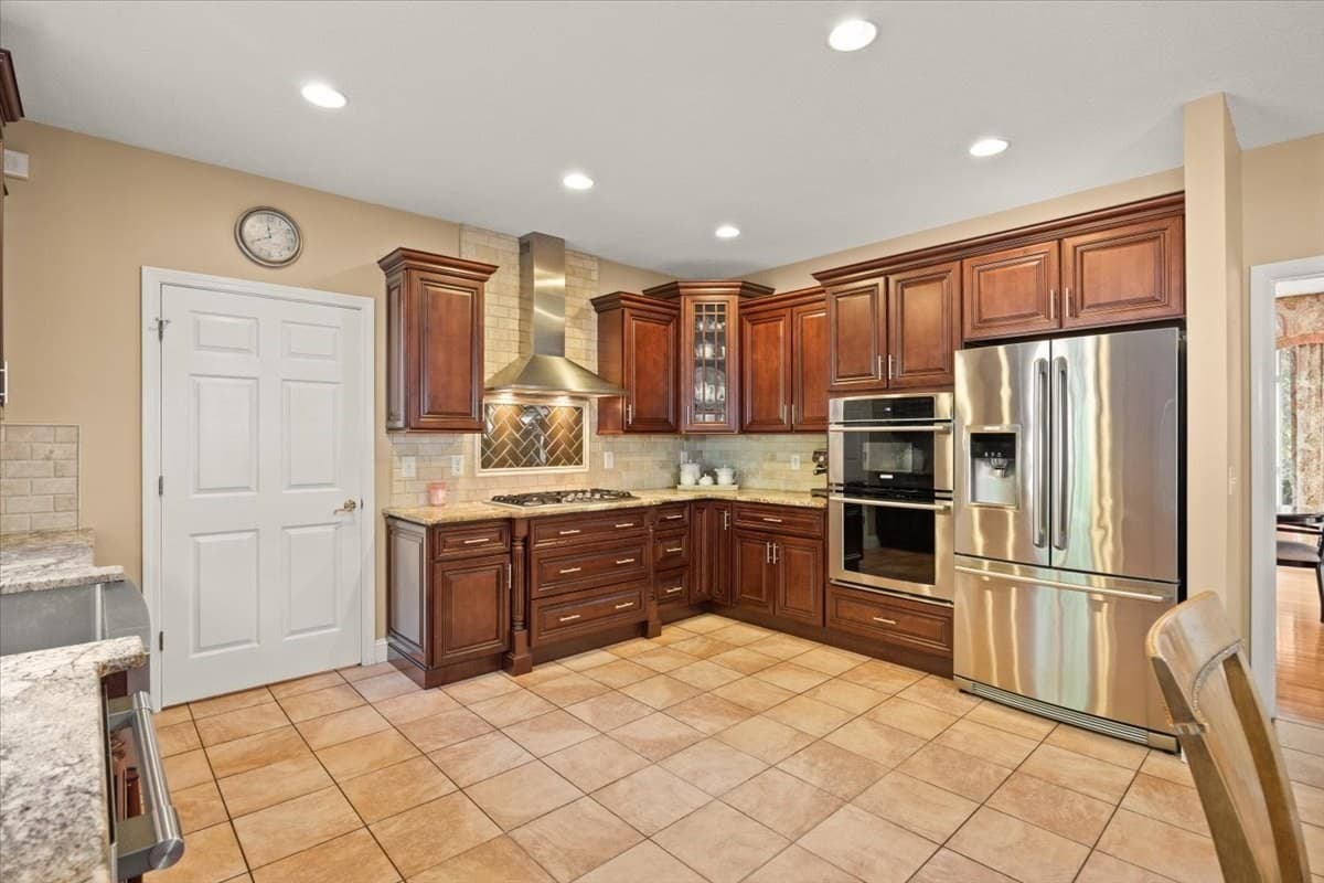 Single Family Residence at 84 Jane Howland Dr, Seekonk MA 02771, Seekonk, photo 7 of 42
