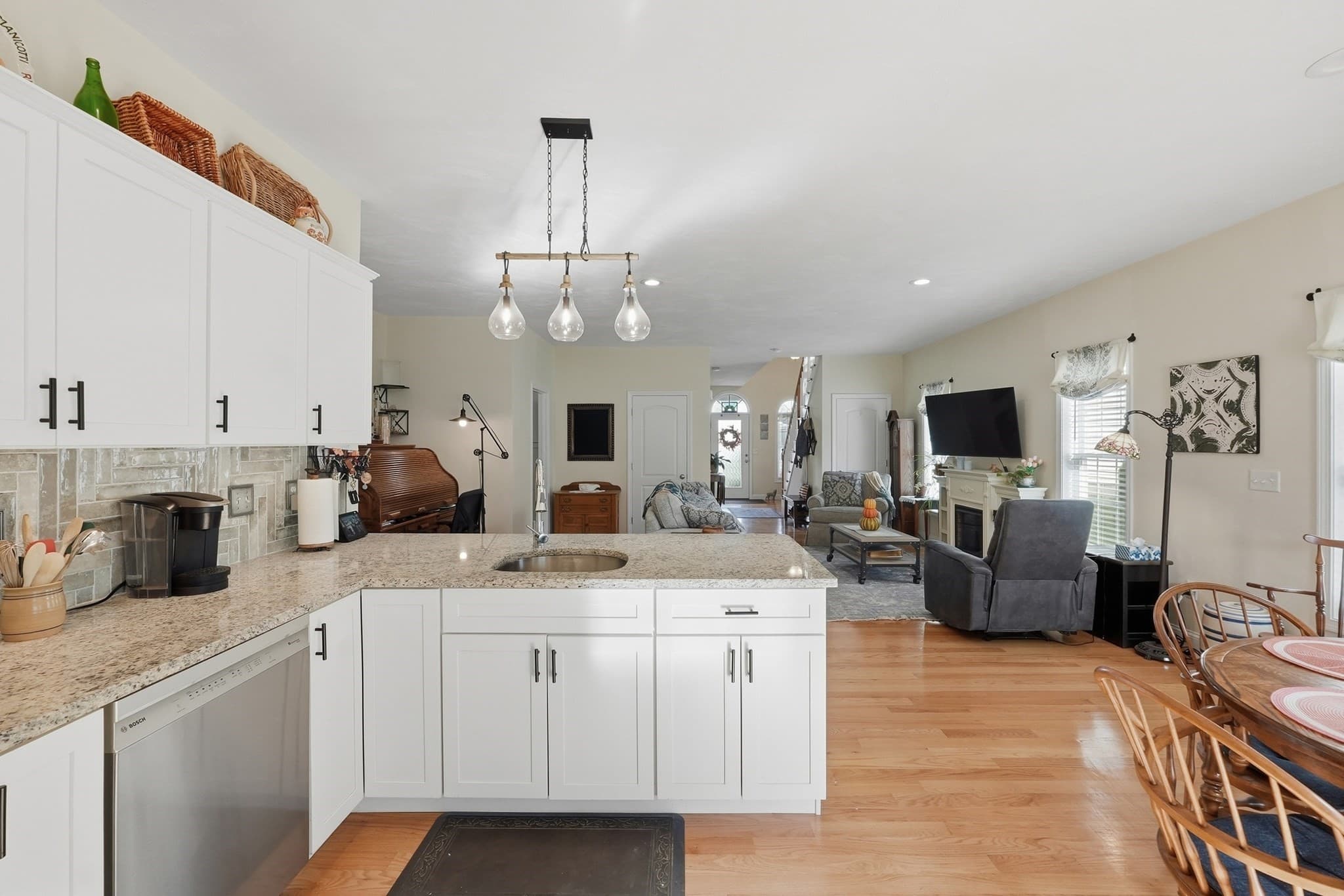 Single Family Residence at 9 Settlers Ln # 583, Holden MA 01520, Holden, photo 9 of 41
