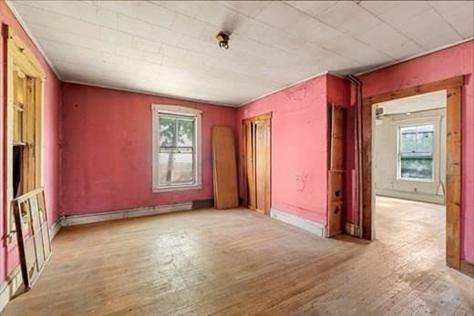 Multi Family at 10 Pinkham St, Lynn MA 01902, Lynn, photo 5 of 8