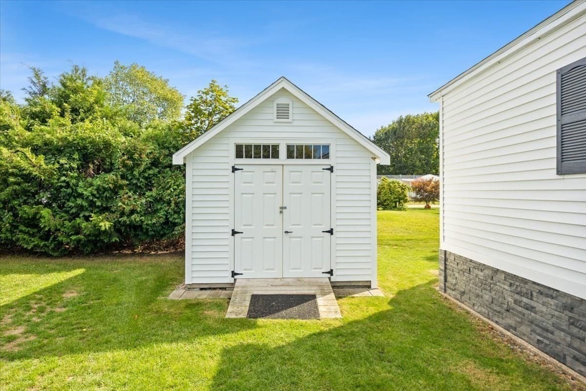 Mobile Home at 6 Viola Dr, Plainville MA 02762, Plainville, photo 21 of 25