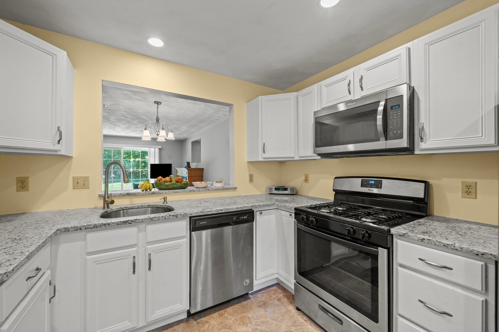 Condominium at 396 Boston Road # 406, Billerica MA 01821, Billerica, photo 6 of 42