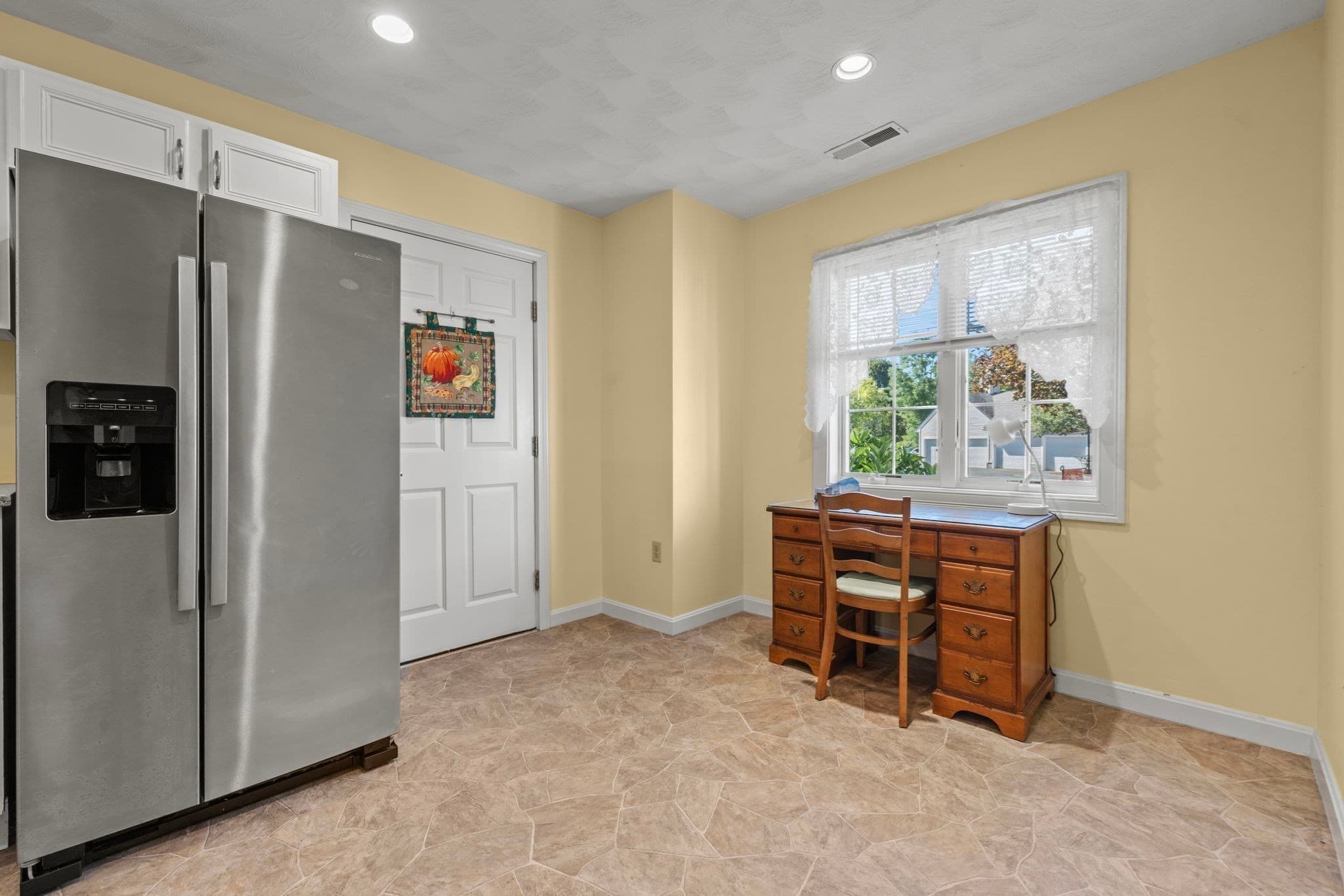 Condominium at 396 Boston Road # 406, Billerica MA 01821, Billerica, photo 9 of 42