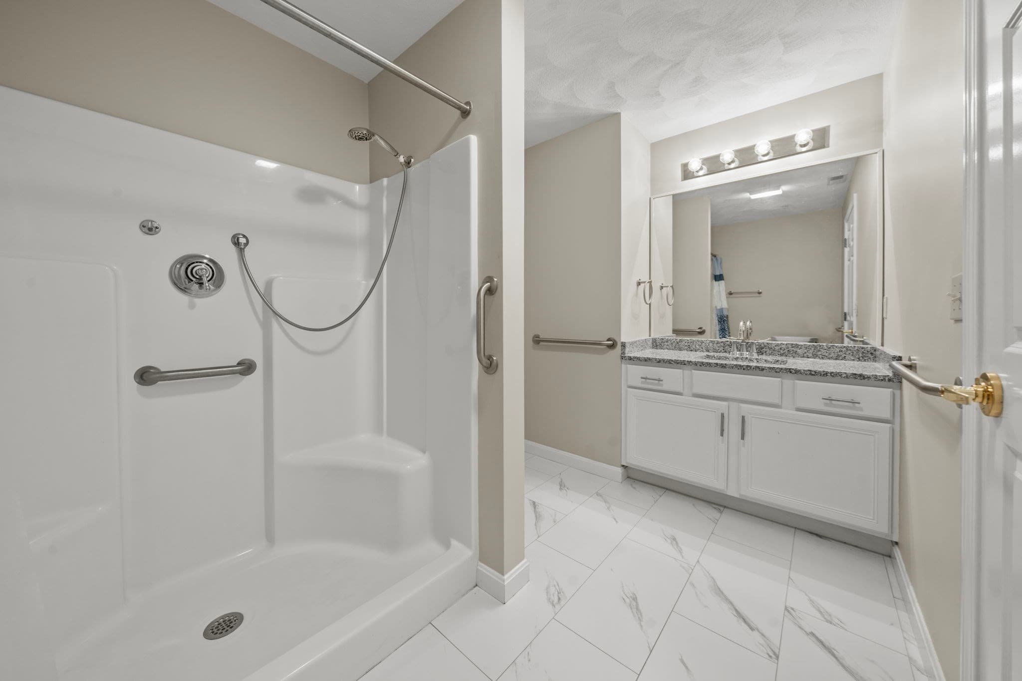Condominium at 396 Boston Road # 406, Billerica MA 01821, Billerica, photo 19 of 42