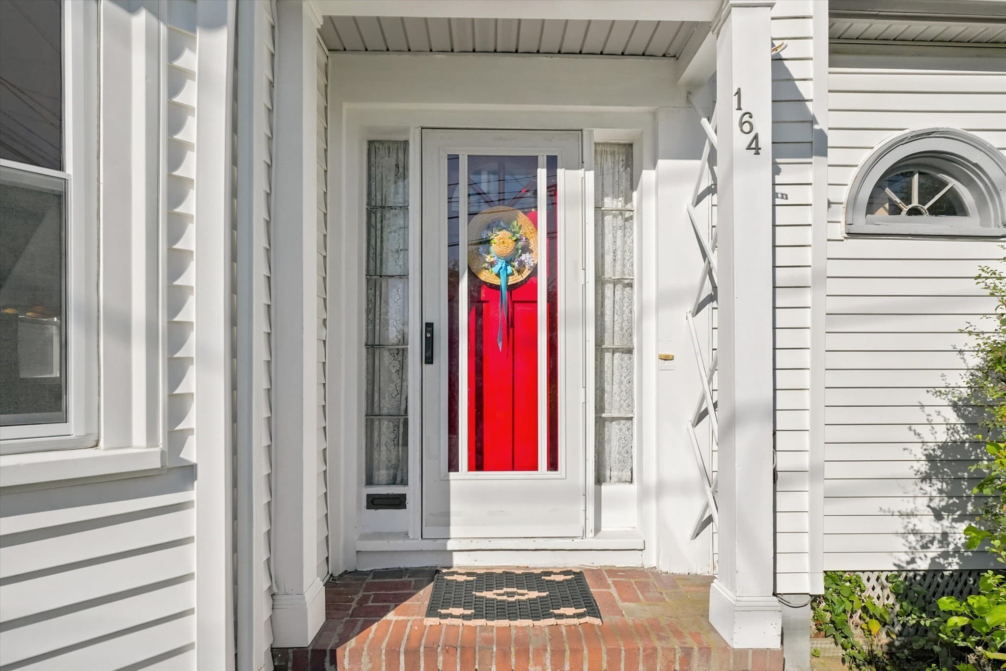 Single Family Residence at 164 Burrill St, Swampscott MA 01907, Swampscott, photo 4 of 40