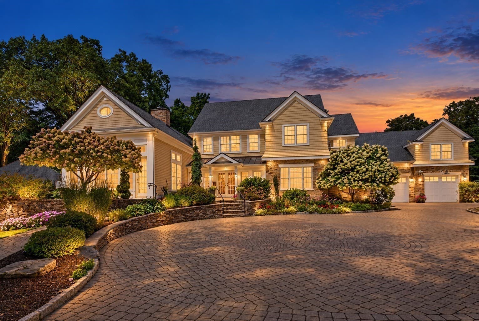 68 W Hill Ave, Melrose MA 02176