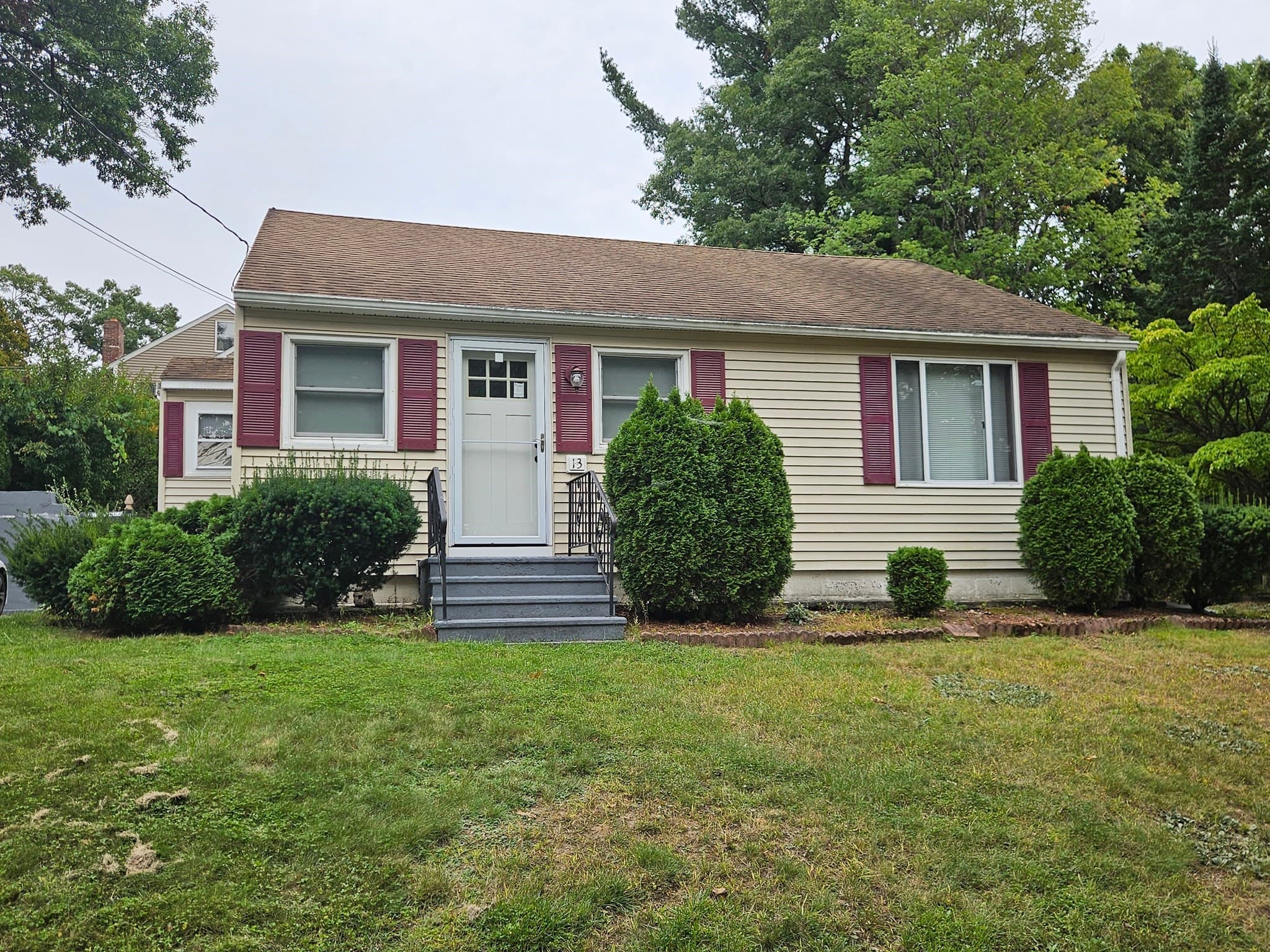13 Hancock St, Shrewsbury MA 01545