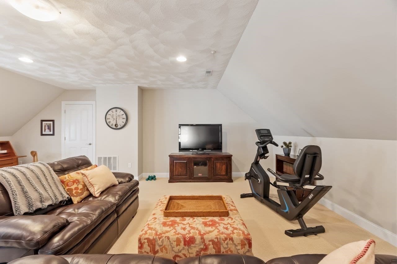 Condominium at 175 Cortland Drive # 175, North Andover MA 01845, North Andover, photo 22 of 35