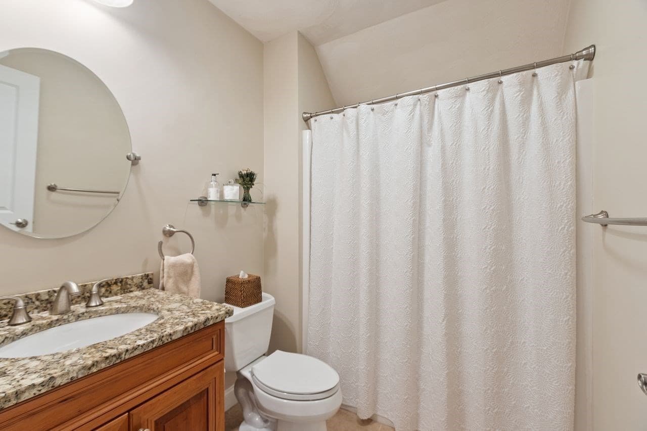 Condominium at 175 Cortland Drive # 175, North Andover MA 01845, North Andover, photo 28 of 35