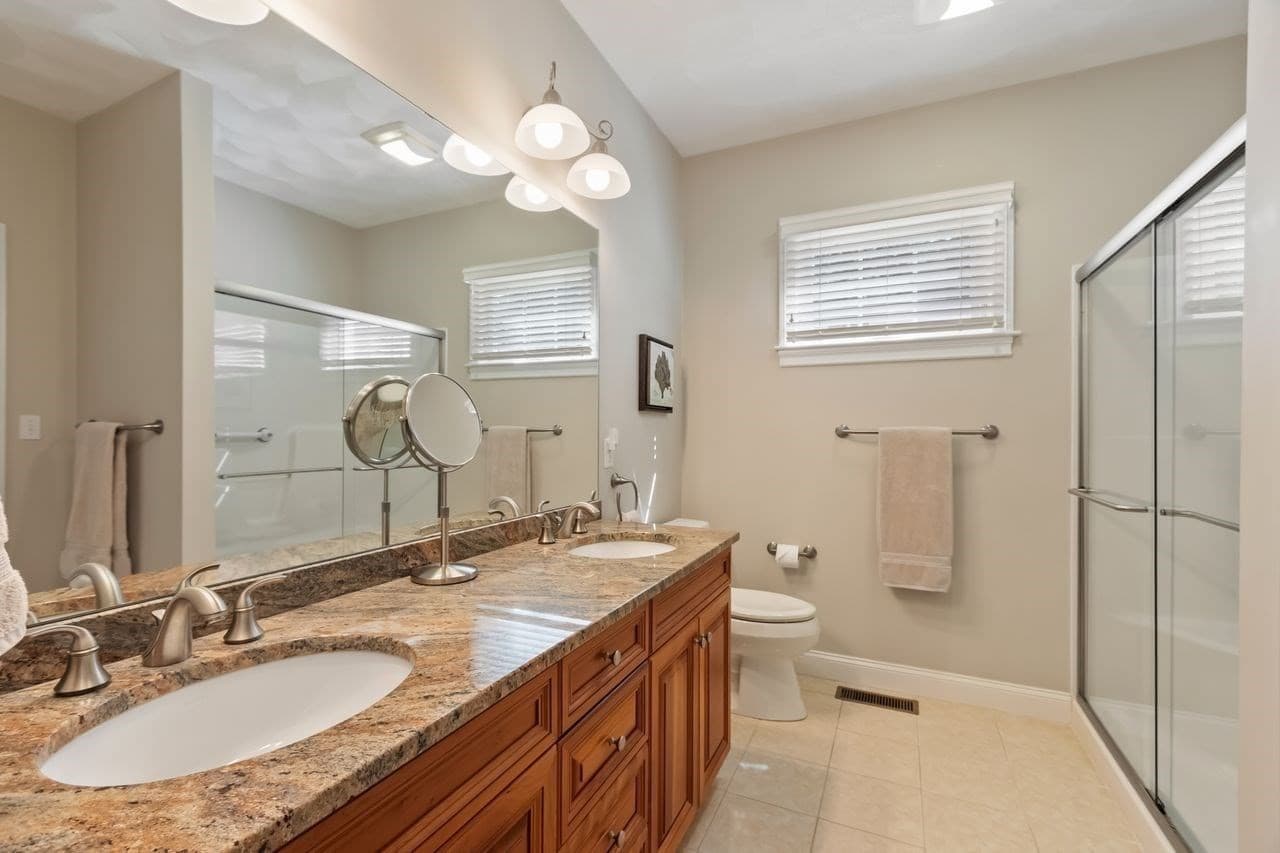 Condominium at 175 Cortland Drive # 175, North Andover MA 01845, North Andover, photo 20 of 35