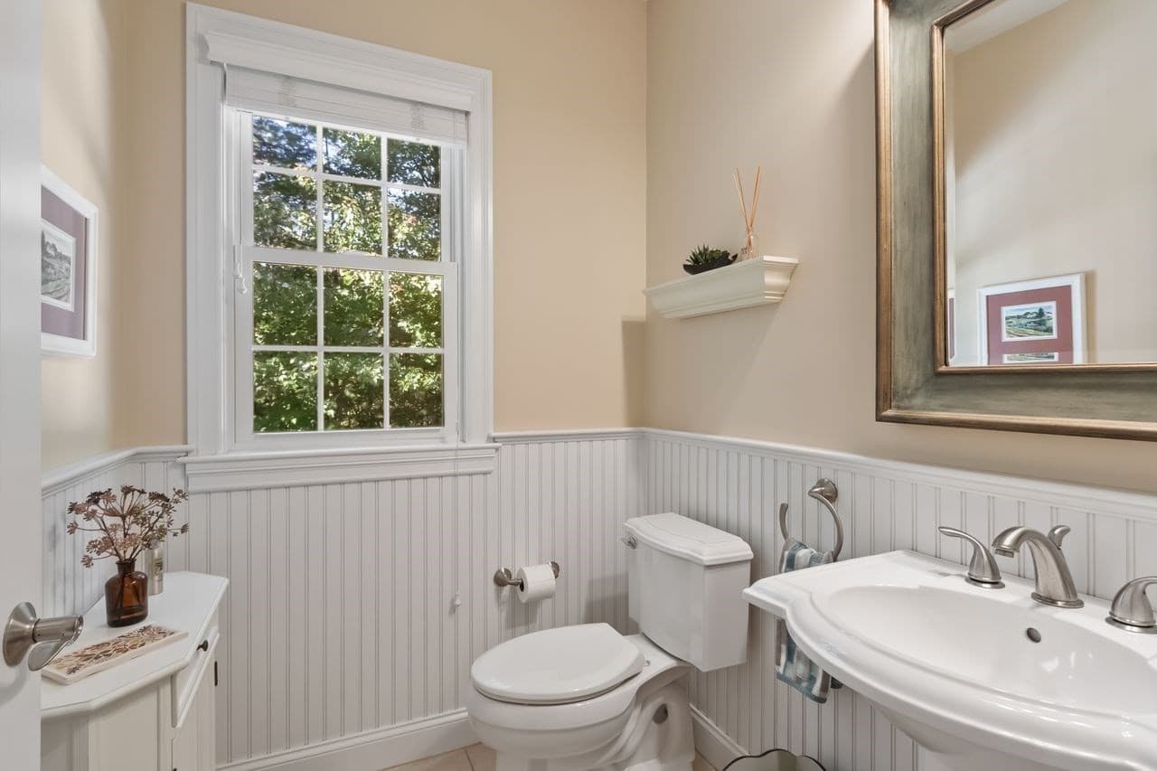 Condominium at 175 Cortland Drive # 175, North Andover MA 01845, North Andover, photo 15 of 35