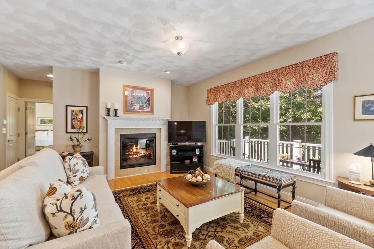 Condominium at 175 Cortland Drive # 175, North Andover MA 01845, North Andover, photo 8 of 35