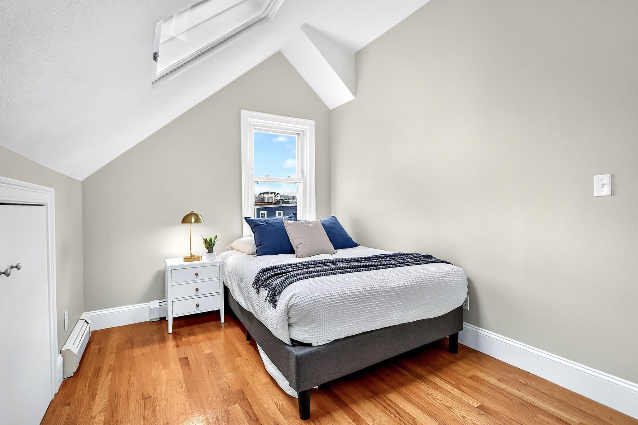 Condominium at 139 W 6th St # 2, Boston MA 02127, Boston, photo 25 of 33