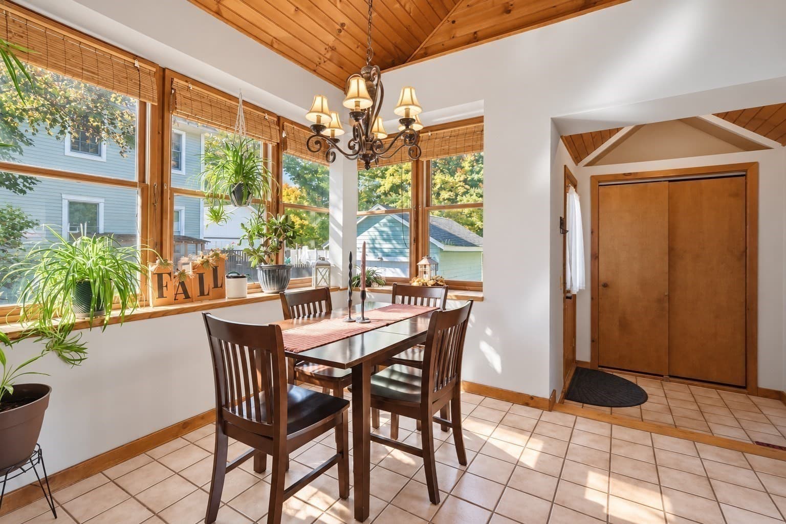 Single Family Residence at 575 Main St, Wilbraham MA 01095, Wilbraham, photo 12 of 41