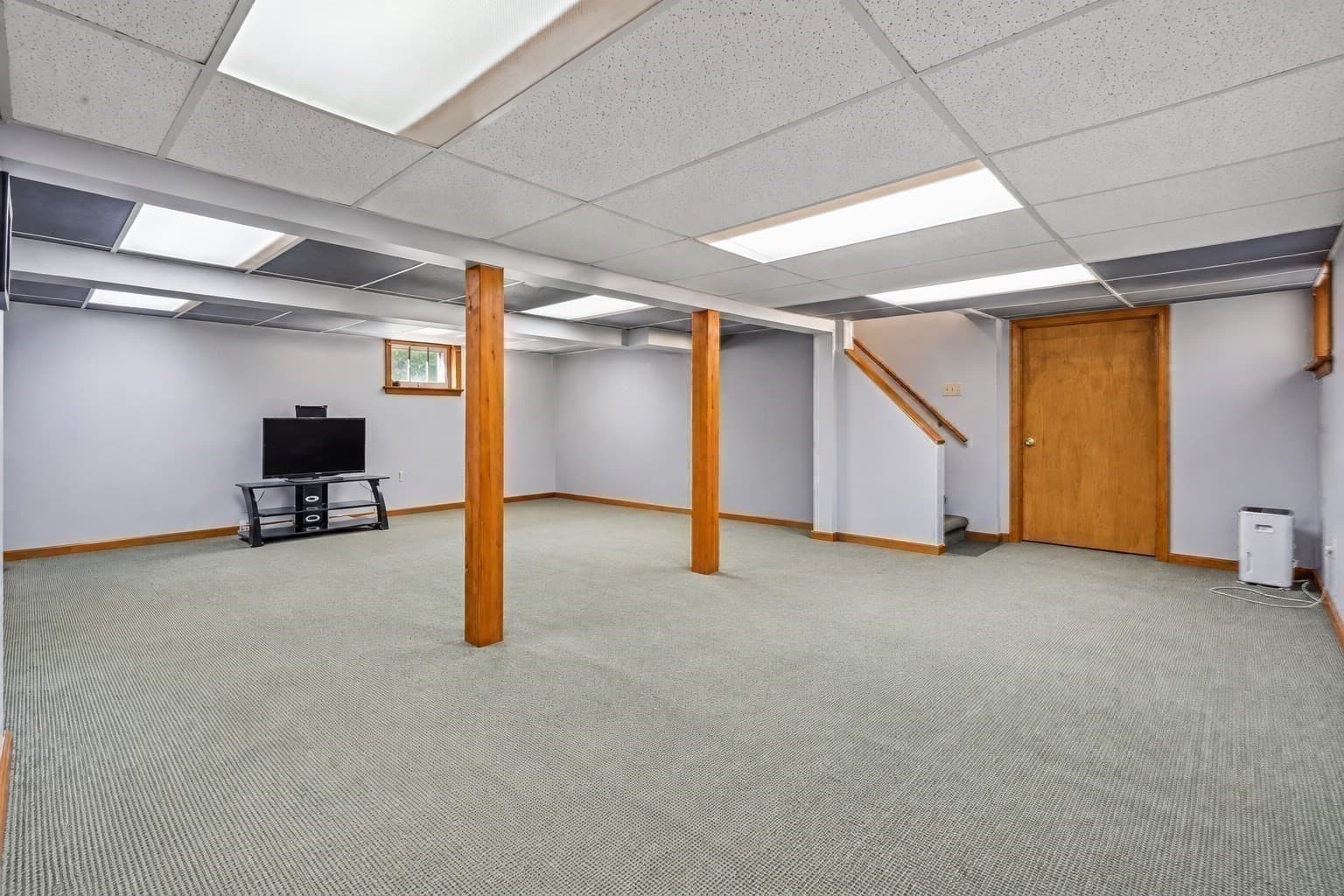 Single Family Residence at 575 Main St, Wilbraham MA 01095, Wilbraham, photo 31 of 41