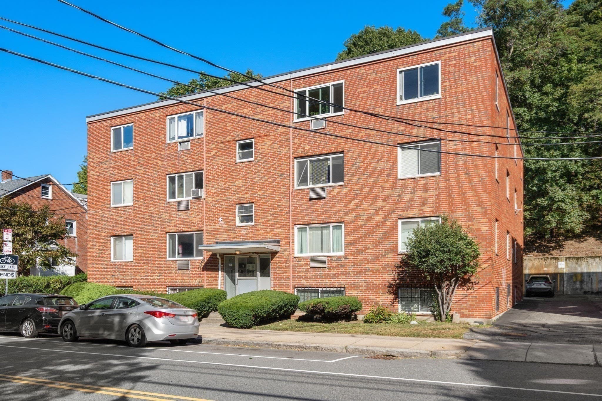 Condominium at 365 Faneuil St # 4, Boston MA 02135, Boston, photo 24 of 28