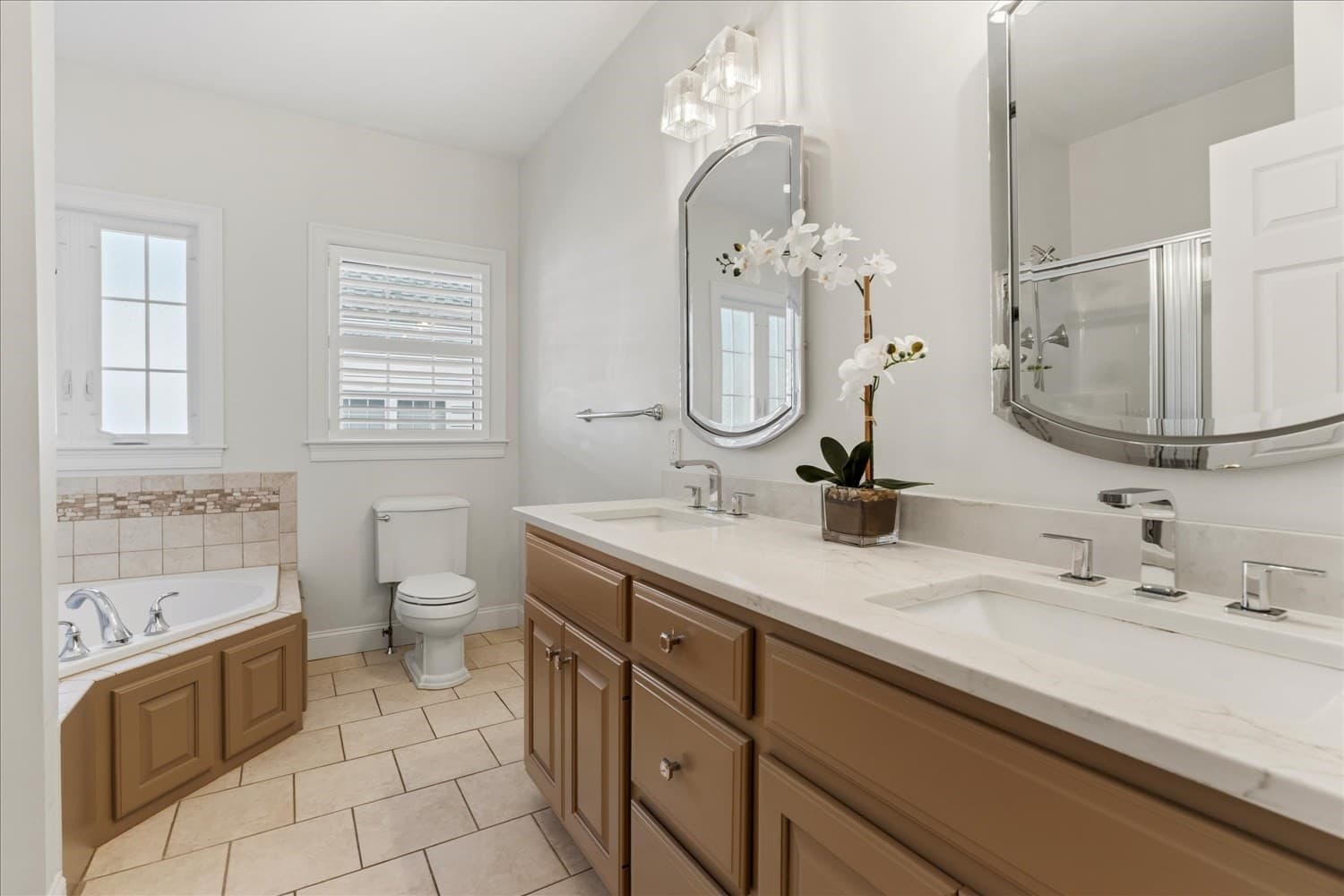 Condominium at 51 Lawrence Dr # 51, Franklin MA 02038, photo 27 of 40