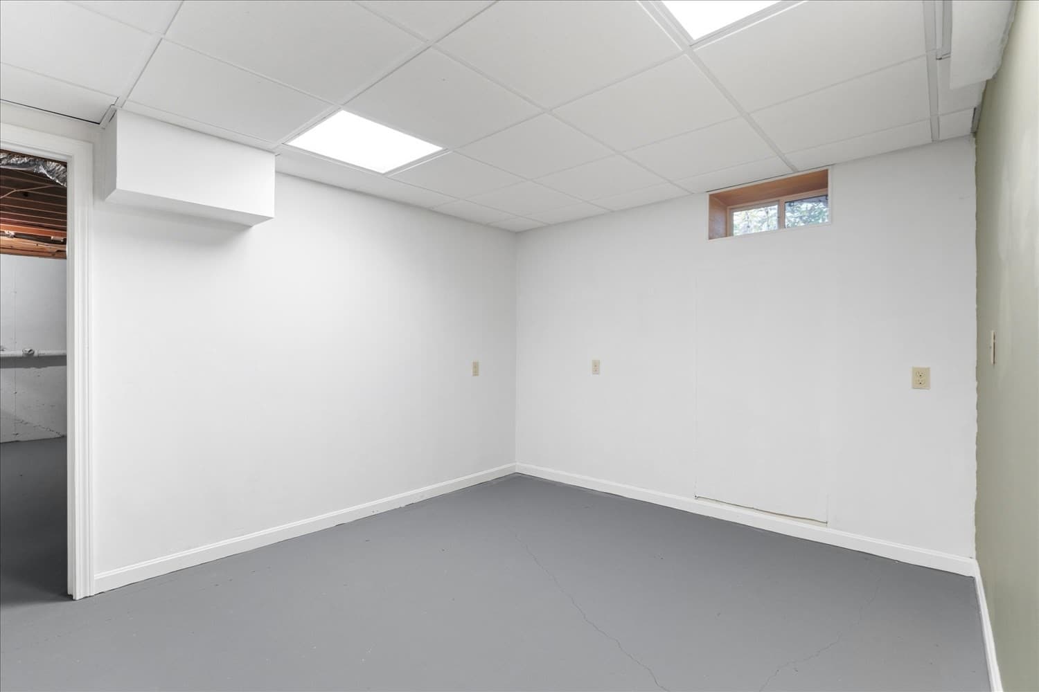 Condominium at 51 Lawrence Dr # 51, Franklin MA 02038, photo 34 of 40