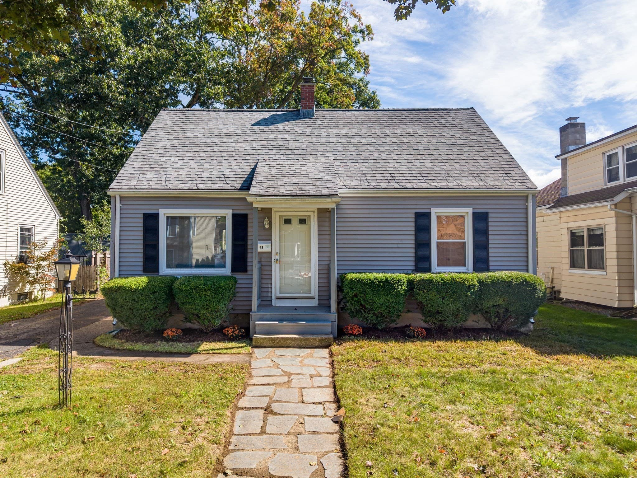Single Family Residence at 23 Schley St, Springfield MA 01109, Springfield, photo 2 of 40