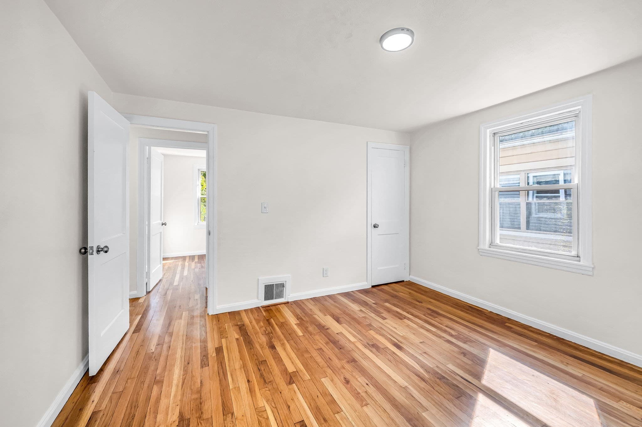 Single Family Residence at 23 Schley St, Springfield MA 01109, Springfield, photo 16 of 40