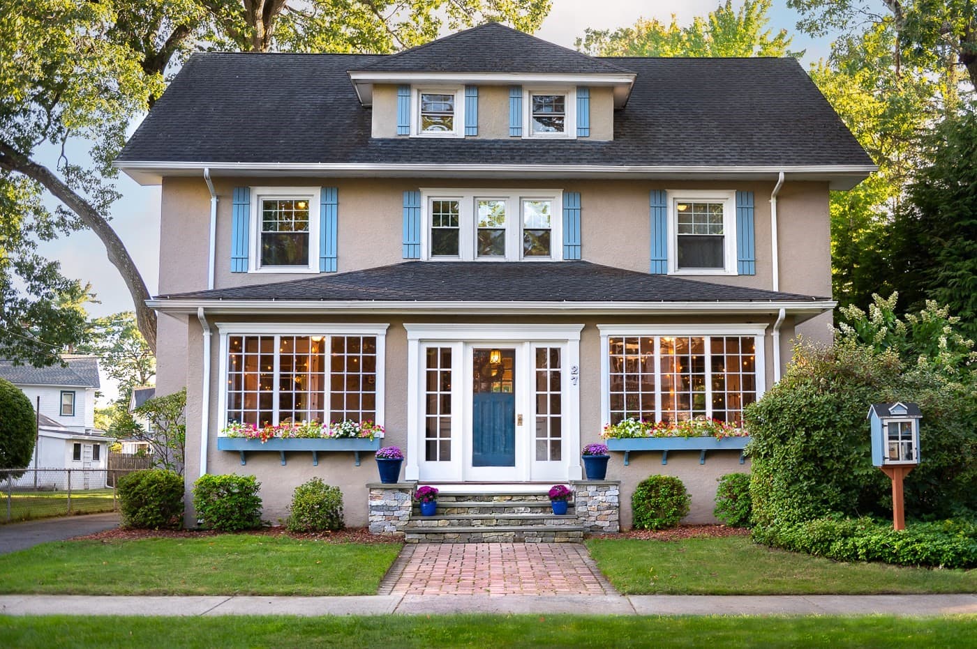 27 Fernleaf Ave, Longmeadow MA 01106