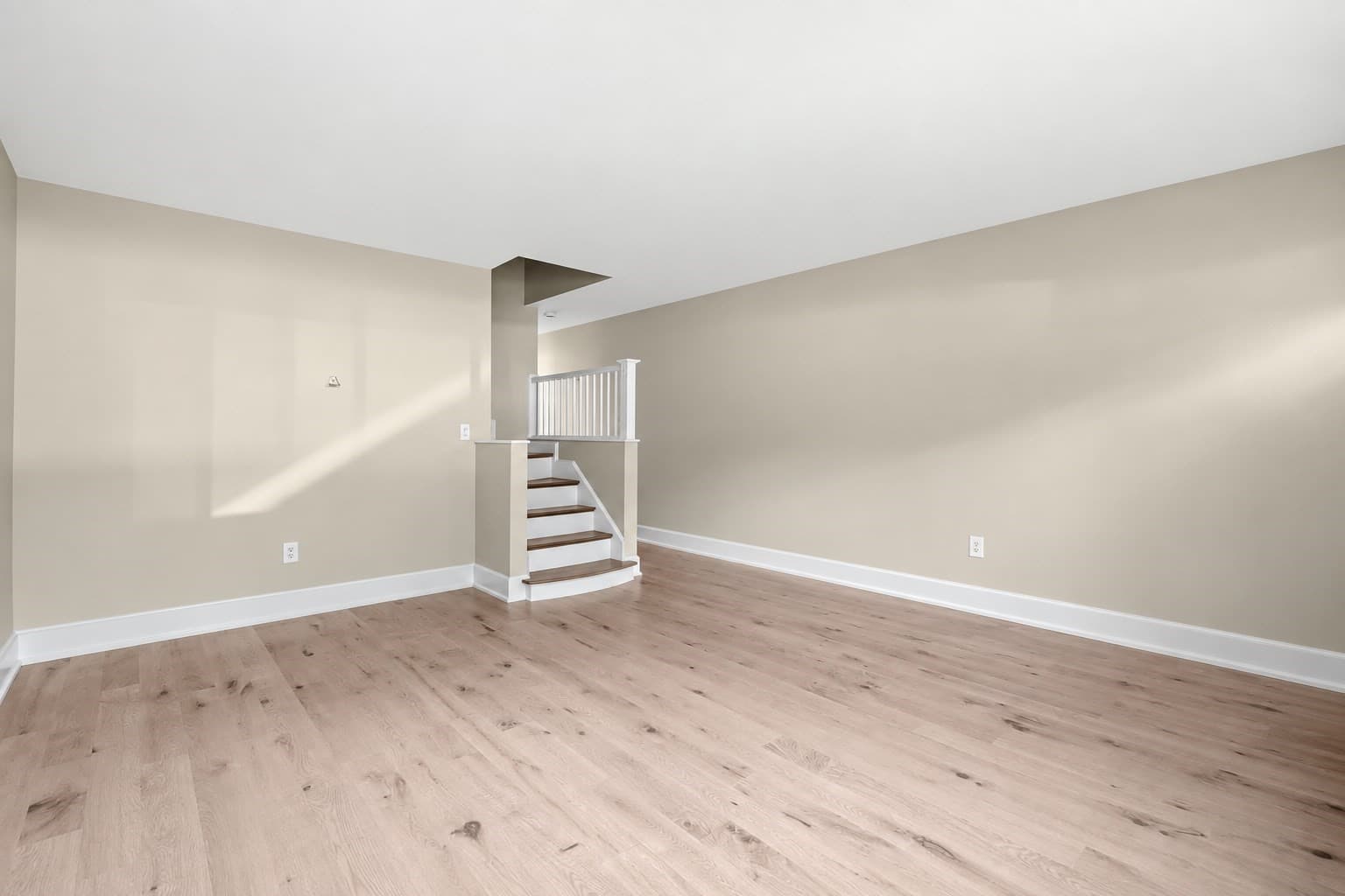Condominium at 31 Farrwood Dr # 31, Haverhill MA 01835, Haverhill, photo 5 of 24